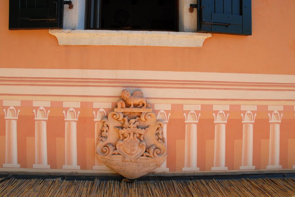 Albergo Al Platano Caprino Veronese Buitenkant foto