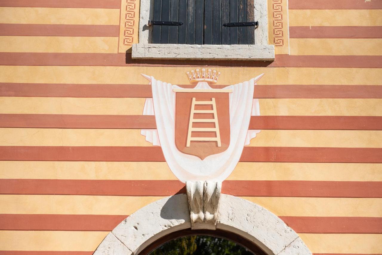 Albergo Al Platano Caprino Veronese Buitenkant foto